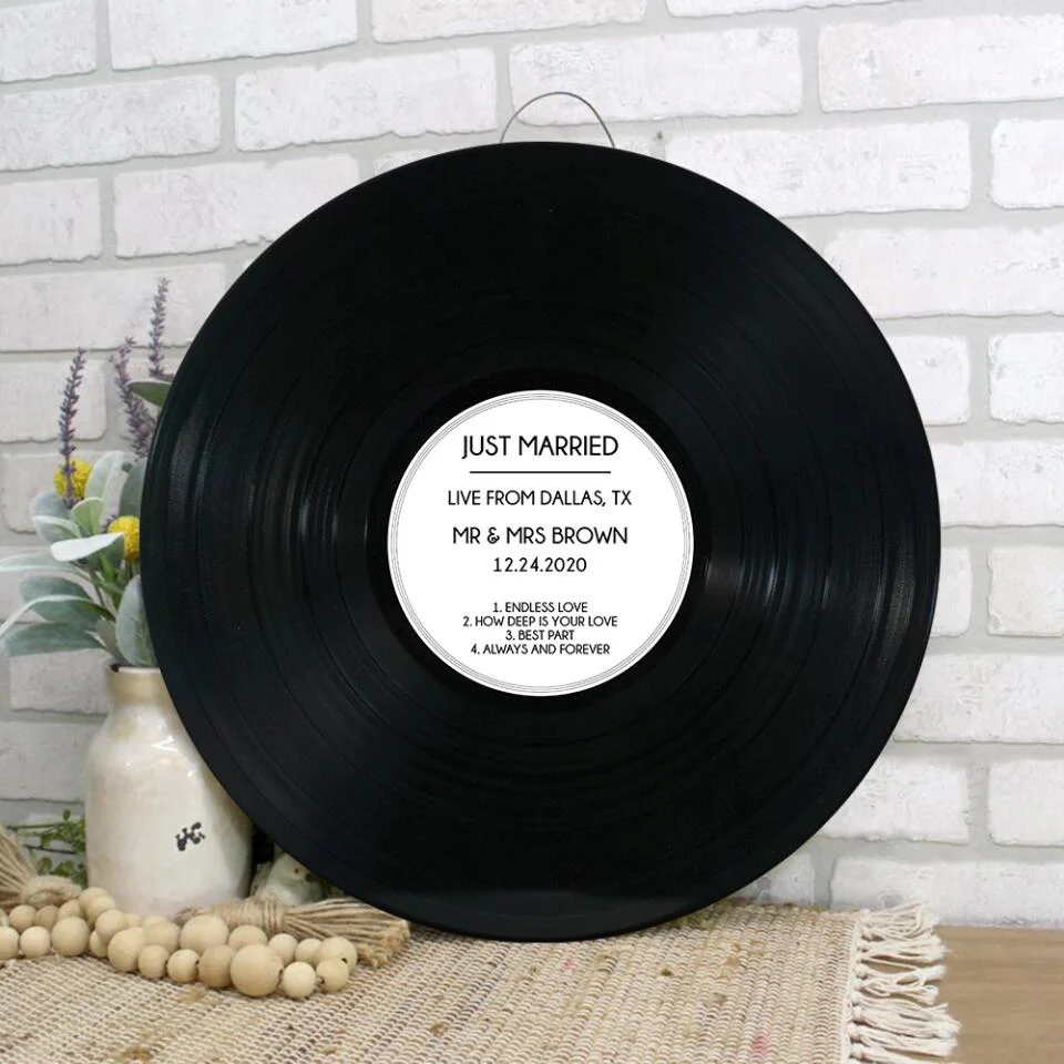 Couple Wooden Sign Custom Vinyl Record - Wedding Guest Book Alternatives - Wedding Welcome Sign - Personalized Wedding Decor Gift - Image 6