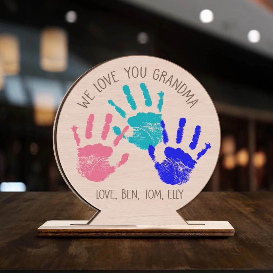 Handprint We Love You Grandma - Personalized Name - Kid's Name - Grandchildren's Name - Custom Wooden Plaque - Mother's Day Gift for Grandmother from Kids - 302ICNNPWP250 - Image 5