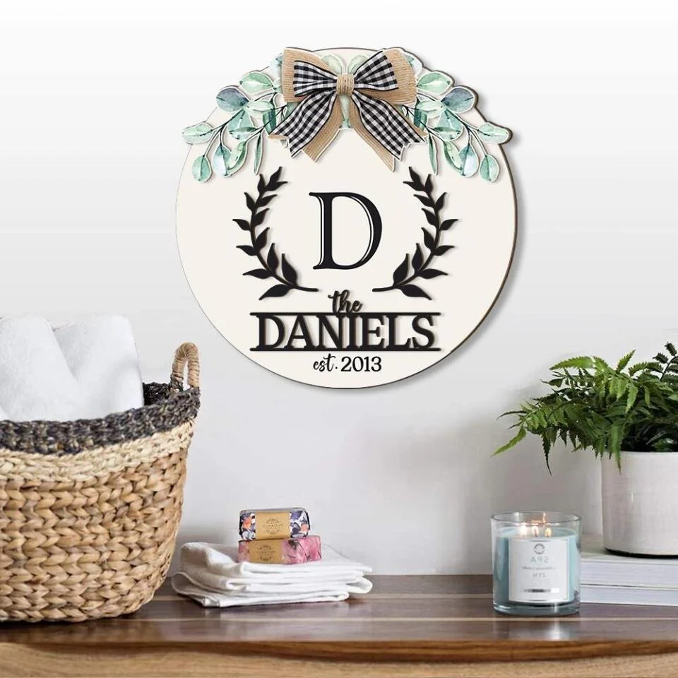 Laurel Wreath With Name Letter Custom Wooden Art Wedding Gift For Husband - Image 4