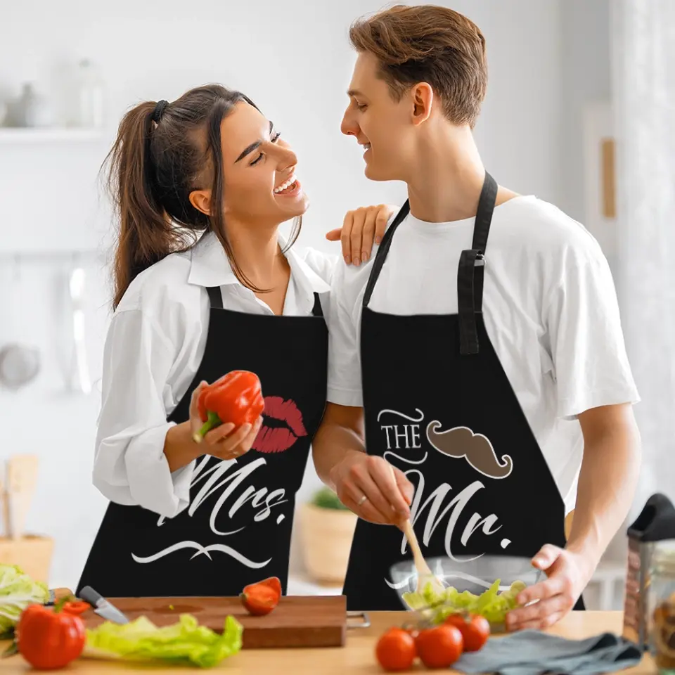 Mr and Mrs Personalized Apron For Couple - Image 4