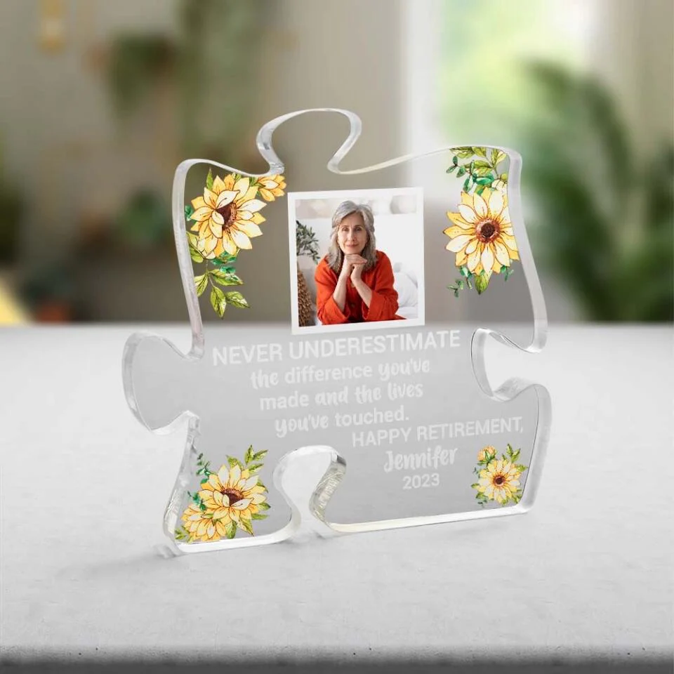 Never Underestimate The Difference You've Made And The Lives You've Touched Personalized Acrylic Plaque - Image 2
