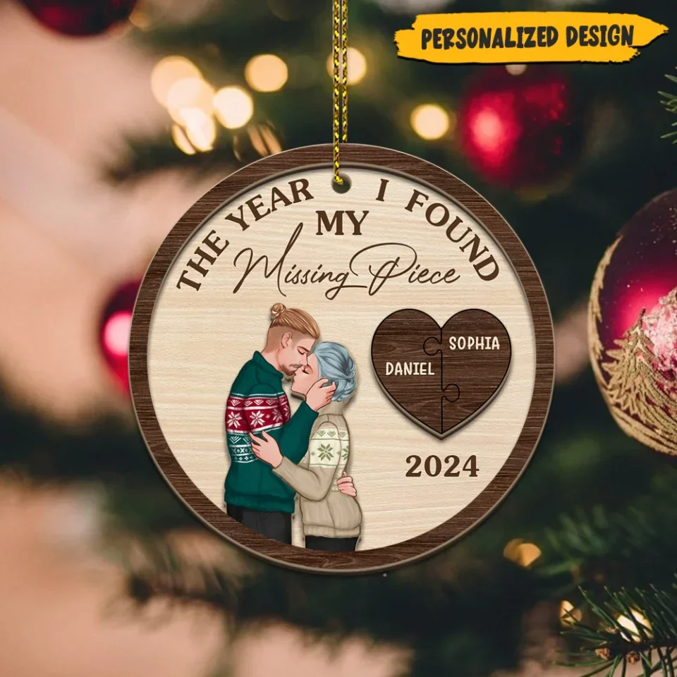 The Year I Found My Missing Piece Kissing Couples - Personalized 2-Layered Wooden Ornament - Gift For Christmas - Image 6