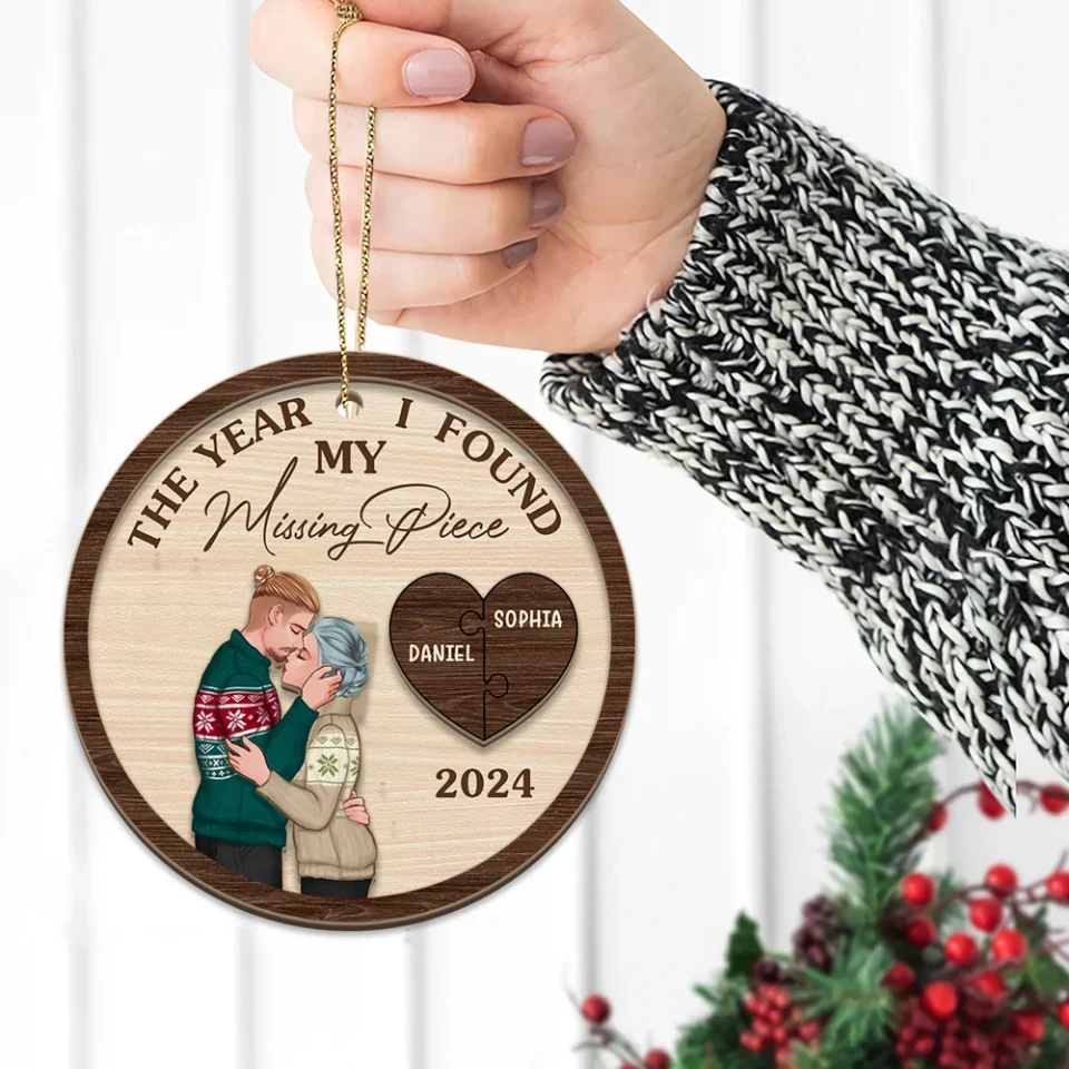 The Year I Found My Missing Piece Kissing Couples - Personalized 2-Layered Wooden Ornament - Gift For Christmas - Image 8