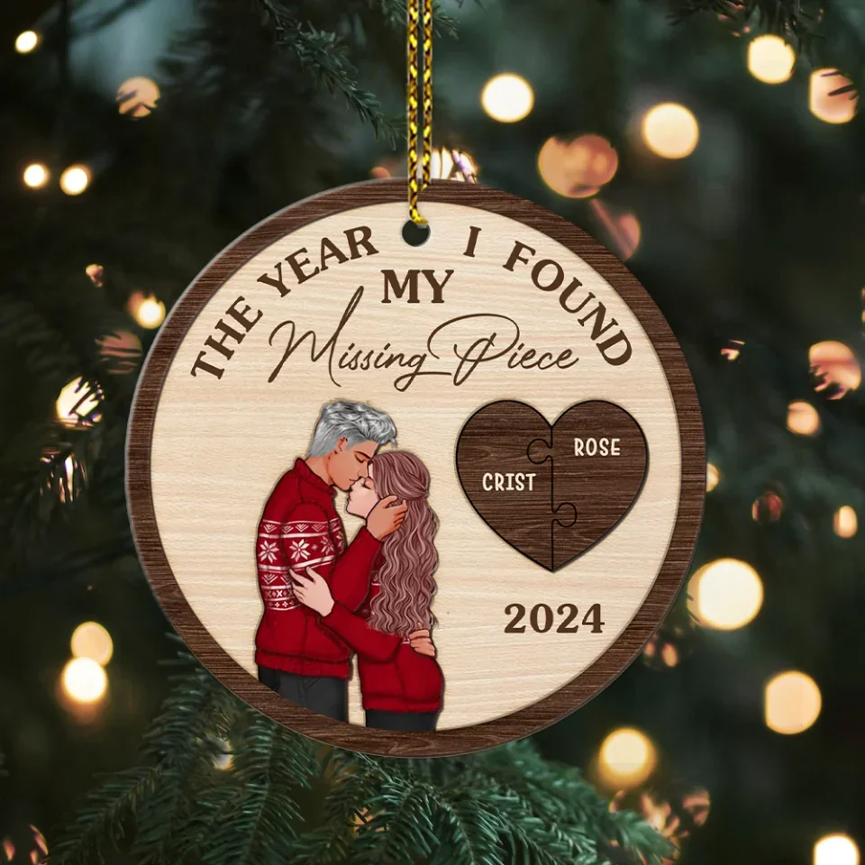 The Year I Found My Missing Piece Kissing Couples - Personalized 2-Layered Wooden Ornament - Gift For Christmas - Image 9