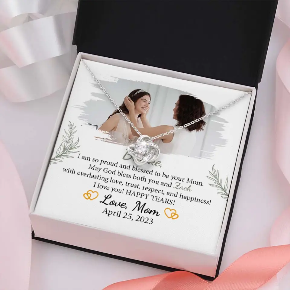 To A Beautiful Girl On Graduation Day - Personalized Necklace - Graduation Gift For Daughter/Sister