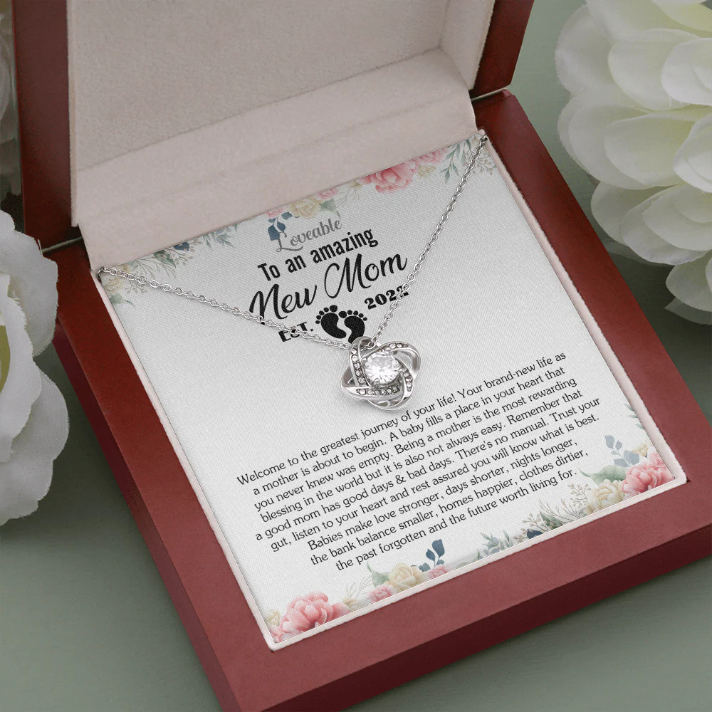 To an Amazing New Mom Est 2025 White Gold Necklace - Image 5